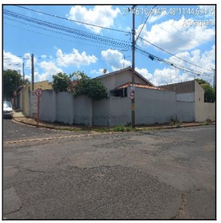 Casa na Rua Pastor Deolindo Gonçalves de Freitas, 218, Parque Igacaba, Araraquara/SP — imóvel Caixa — foto 1