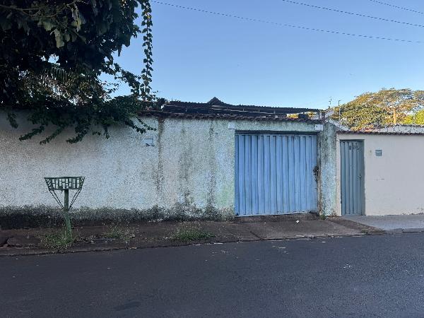 Casa na Rua Mathias Goncalves, 710, Presidente Dutra, Ribeirão Preto/SP — imóvel Caixa — foto 1