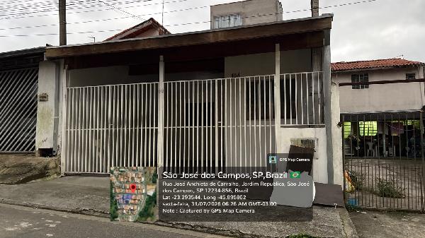 Casa — Jardim Nova Republica