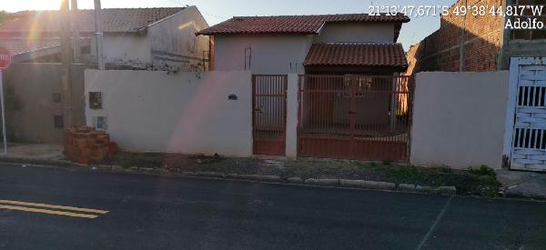 Casa — Residencial Martinez