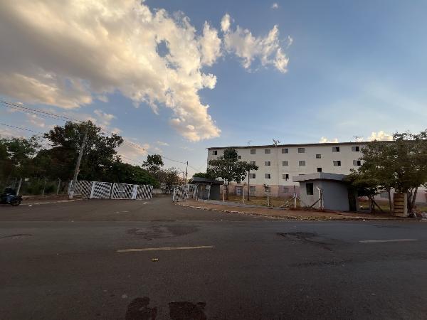 Apartamento — Parque Dos Pinus