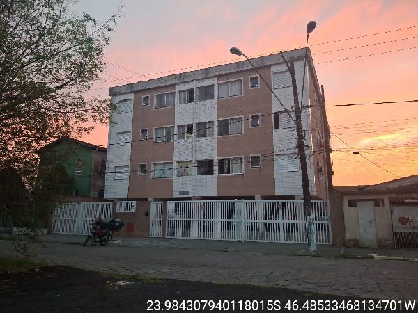 Apartamento — Parque Das Bandeiras