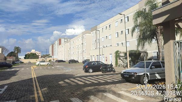 Apartamento — Chacara Santo Antonio