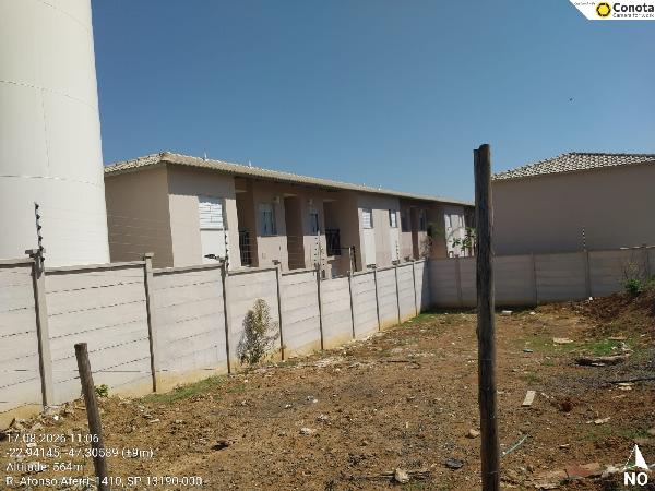 Apartamento — Jardim Vitoria